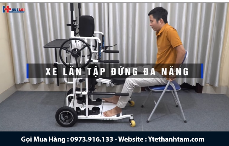 Xe lăn tập đứng