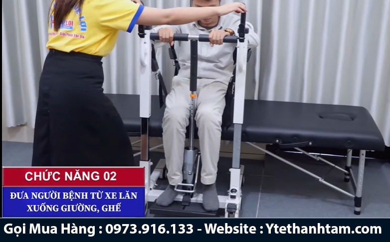 xe lăn điện cho người khuyết tật